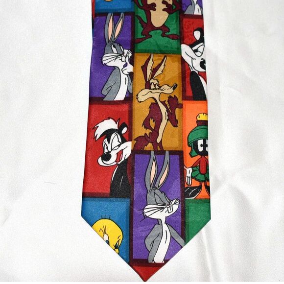 Vintage 1996 Looney Tunes Mania The Gangs All Here Character Silk Tie - Picture 1 of 4